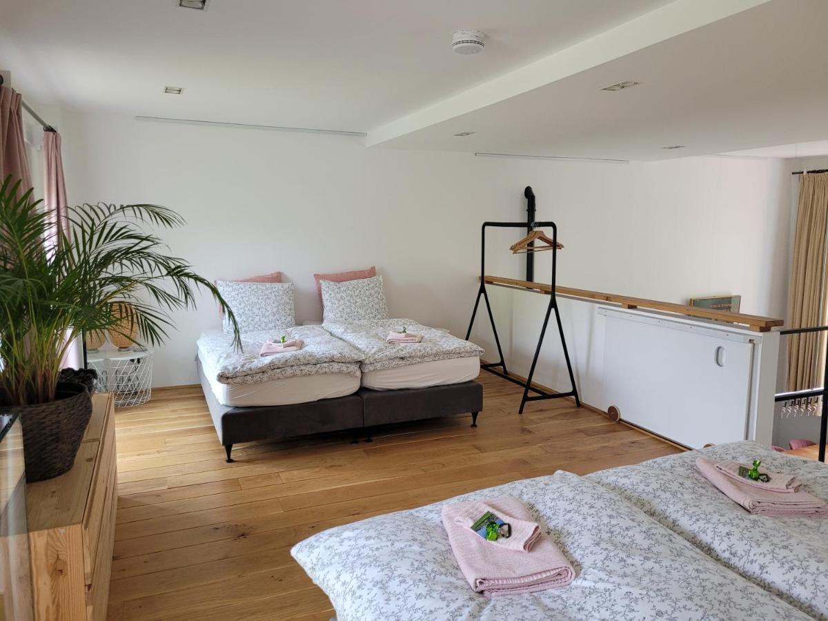 Mille Fleurs - Apartments Voeren Eksteriør billede
